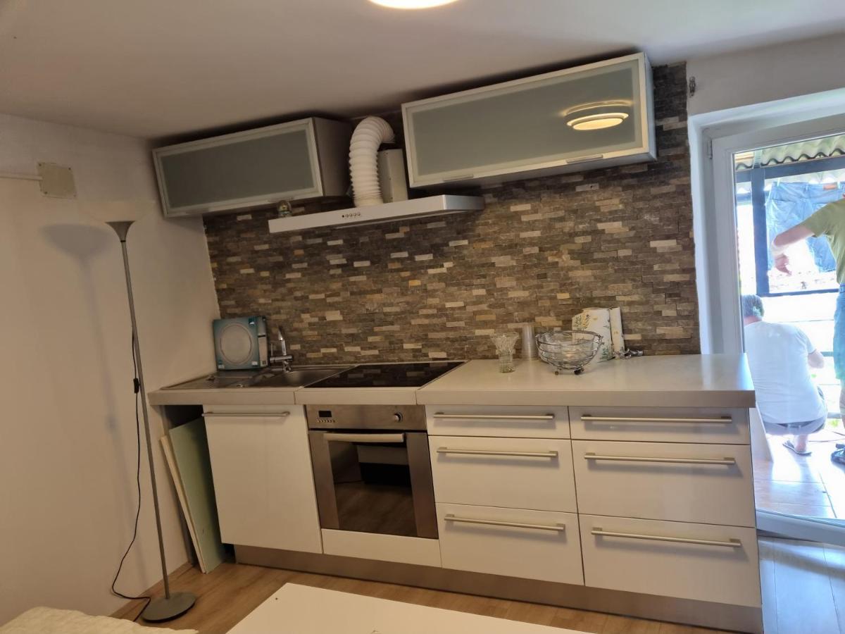 Caci Apartment Črni Kal Exterior foto